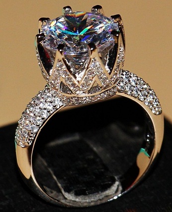 8 Carat Big Solitaire Diamond Crown Ring