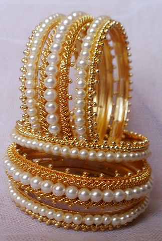 Gold-Pearls Studded Bangle Design