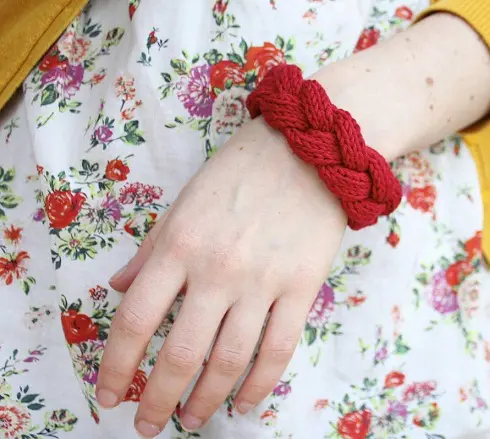 How to make Bracelet with Woolen | Handmade Bracelet ideas | DIY Friendship  Band | Woolen craft - YouTube
