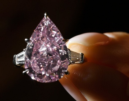 Pear Shaped Pink Diamond Ring