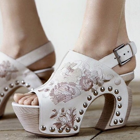 Designer White Shoes for Women’s