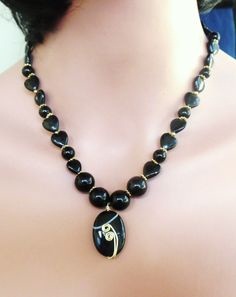 Black Swan Bead Necklace