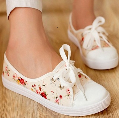 Canvas shoes for women