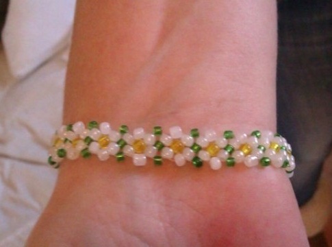 Daisy Chain Bead Bracelet