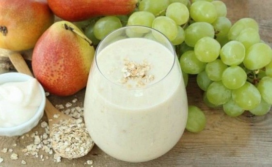 Oatmeal and Fruit Nectar smoothie for burning belly fat