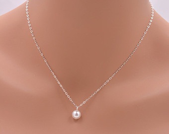 Small Pearl Necklaces