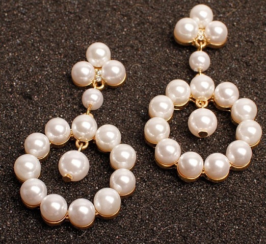 Trendy Pearl Flower Earrings