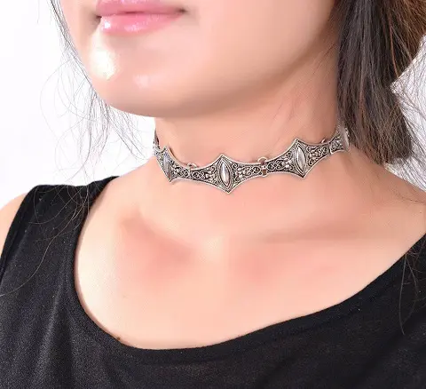 Latest Designs of Silver Chokers for Fashionable Look