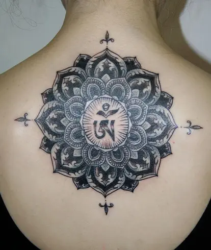 17 Mandala Tattoos That Are Beautiful and Balanced