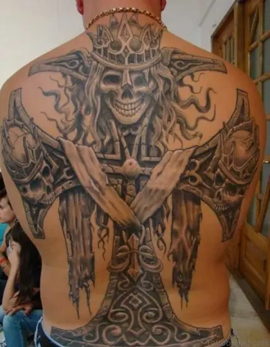 Update more than 60 skull and cross tattoos - in.cdgdbentre