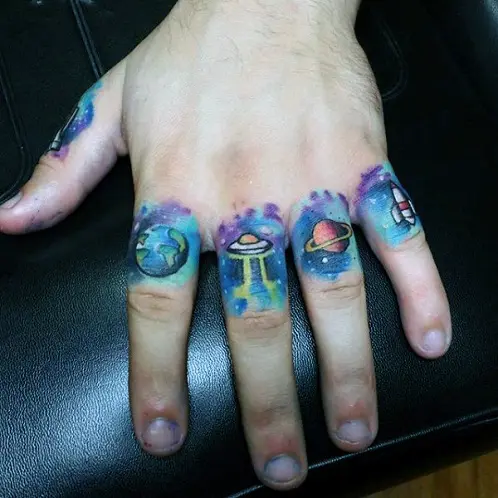 small tattoos on Instagram  fanniewilkens  Alien tattoo Finger  tattoos Small hand tattoos