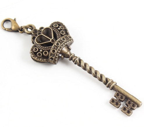 Vintage Style Key Locket