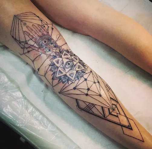 Dotwork Tattoos and All About Its History Features Design Ideas