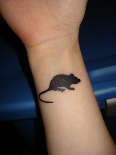 Minimalist Rat Tattoo Designs