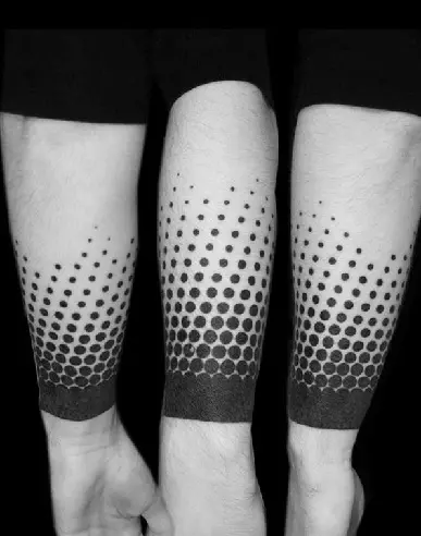 Tight 3 dot shading by Alex Graham at Faith Tattoos Santa Rosa CA  r tattoos