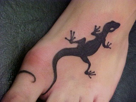 Pure Black lizard tattoos