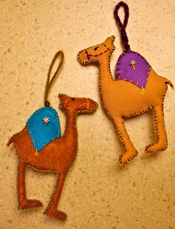 Door Hanging Camel Crafts