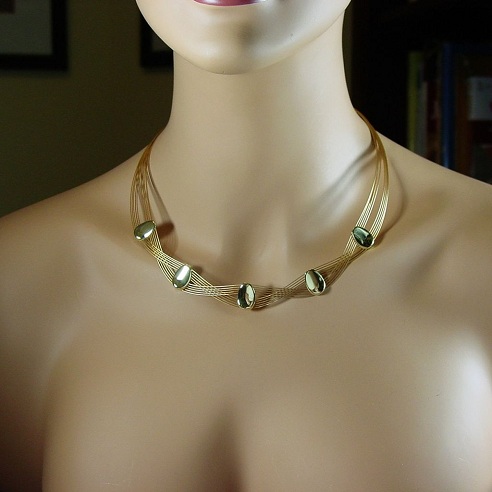 Necklaces: Shop Gold & Diamond Necklace Designs for Women Online | Tanishq