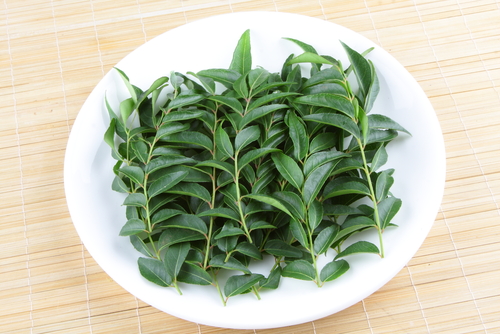 curry leaves hair mask
