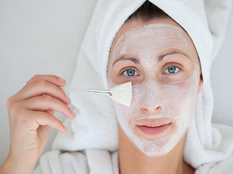 How To Make A Face Mask Easily At Home