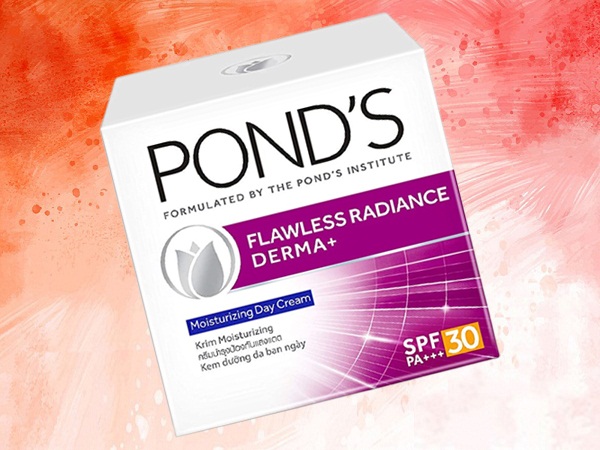 Pond's Flawless Radiance Derma+ SPF 30 PA+++ Moisturizing Day Cream