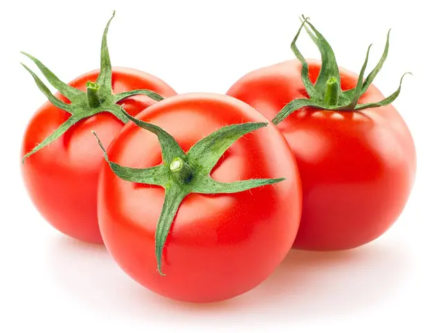 25 Amazing Tomato Benefits For Skin, Hair and Health