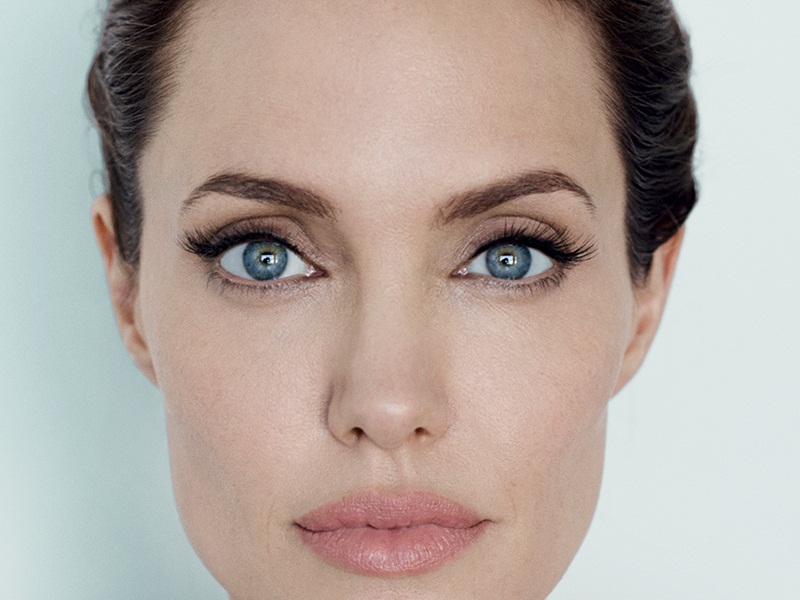 30 Most Attractive Celebrity Eyes in The World 2023