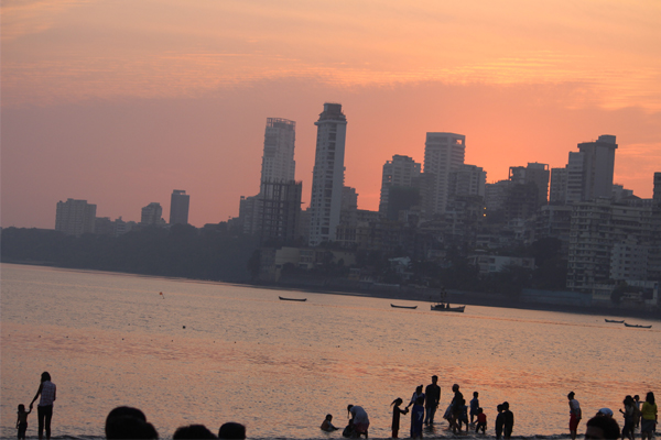Juhu Beach Is One The Finestl Beaches In Mumbai