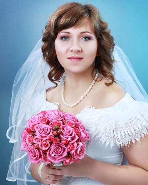 best bridal hairstyle for round face