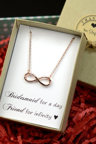 10 Best Gifts for a Girl on Her Marriage Useful Thoughtful Ideas To Make  Her Happy