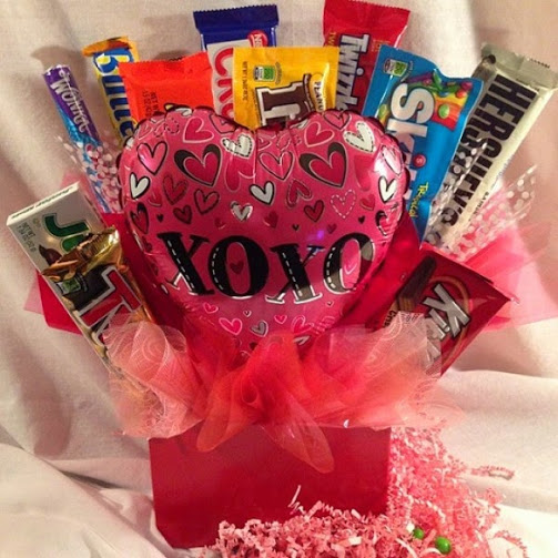 Memorable Hampers For Girlfriend  Gifts of Gf Online Confetti Gifts