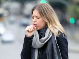 Signs and Effects of Dry Cough & How to Treat?