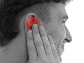 Ear Pain: Causes, Symptoms and 25 Home Remedies To Treat It