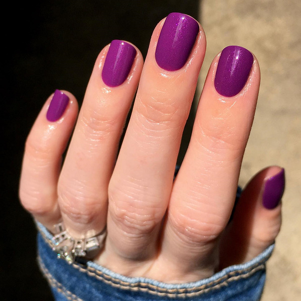 Magnificent Purple Nail Paint Design