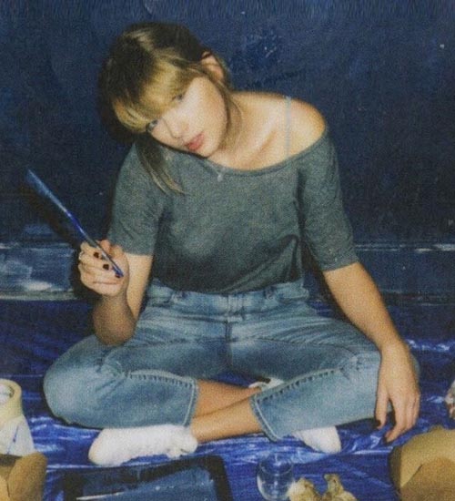 Taylor Swift Without Makeup 5