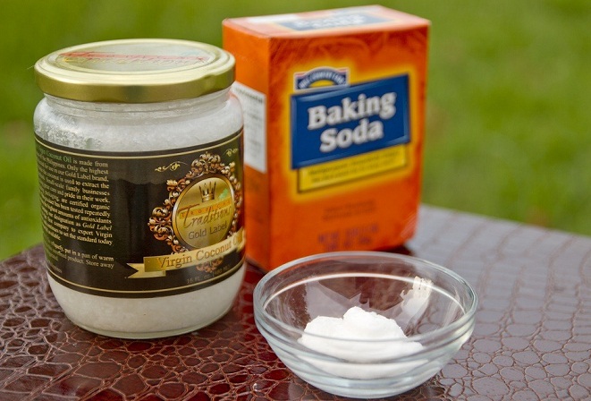 Coconut Oil And Baking Soda for Acne