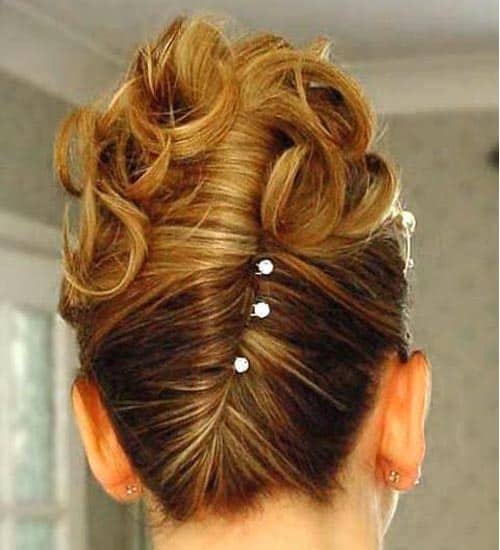 DIY French Roll Hairstyle For Women To Try-gemektower.com.vn