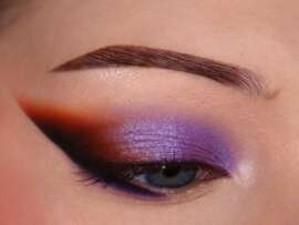 How to do Purple Eye Makeup?