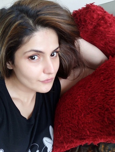 Zarine Khan Without Makeup 4