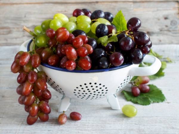 Red And Blue Grapes Contains Antioxidants