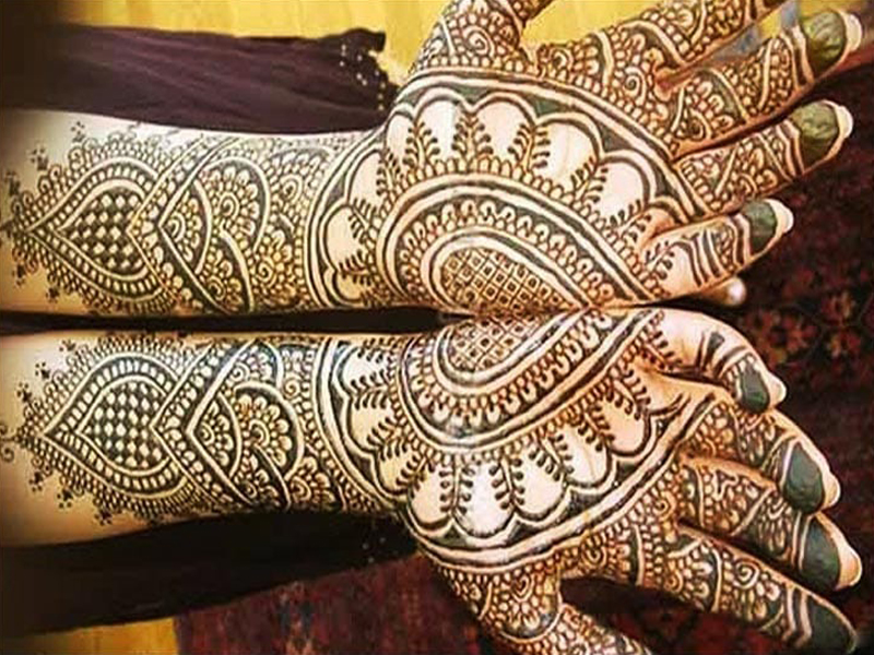 Simple Mehndi Designs For Competition