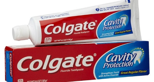 Tooth Paste to Treat Pimples On Lips
