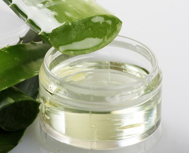 Strawberry And Aloe Vera Face Pack