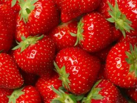 9 Amazing Homemade Strawberry Face Packs for Healthy Skin!