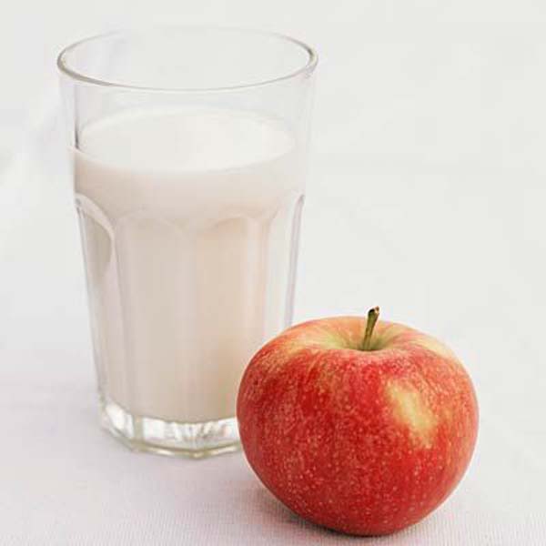 Apple In Skimmed Milk