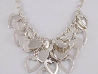 9 Stylish Sterling Silver Necklace Designs for Womens