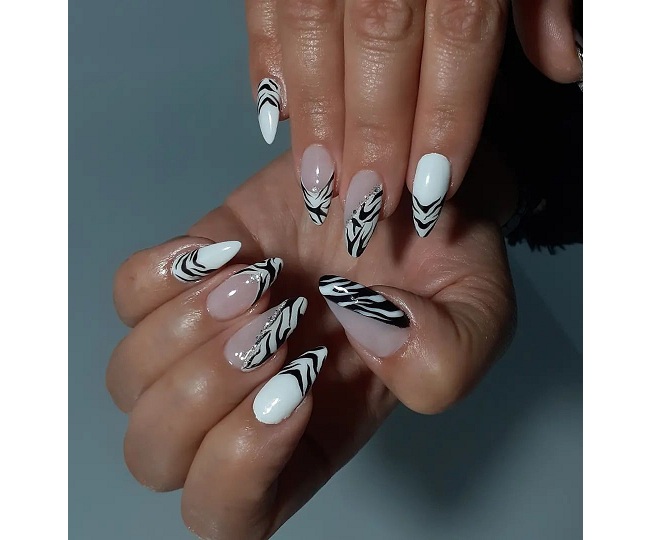 Black And White Nail Art Design