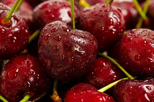 Cherries: home remedies to stop bedwetting