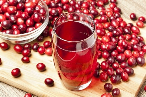 cranberry juice: home remedies for bedwetting