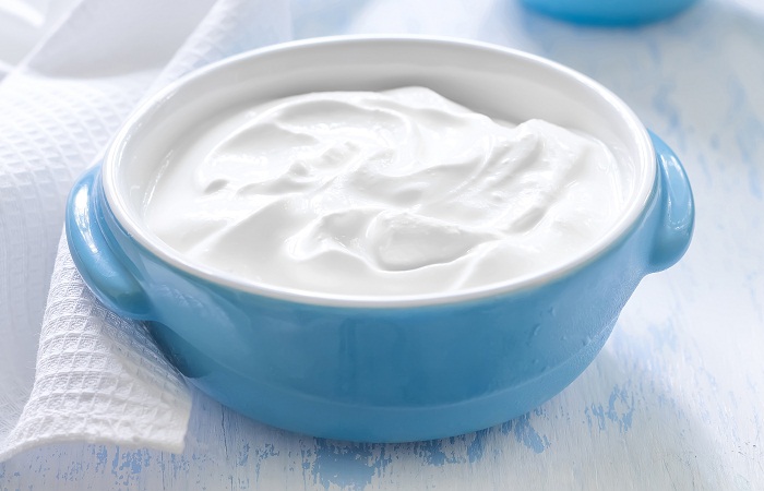Yoghurt to Get Rid of Dandruff